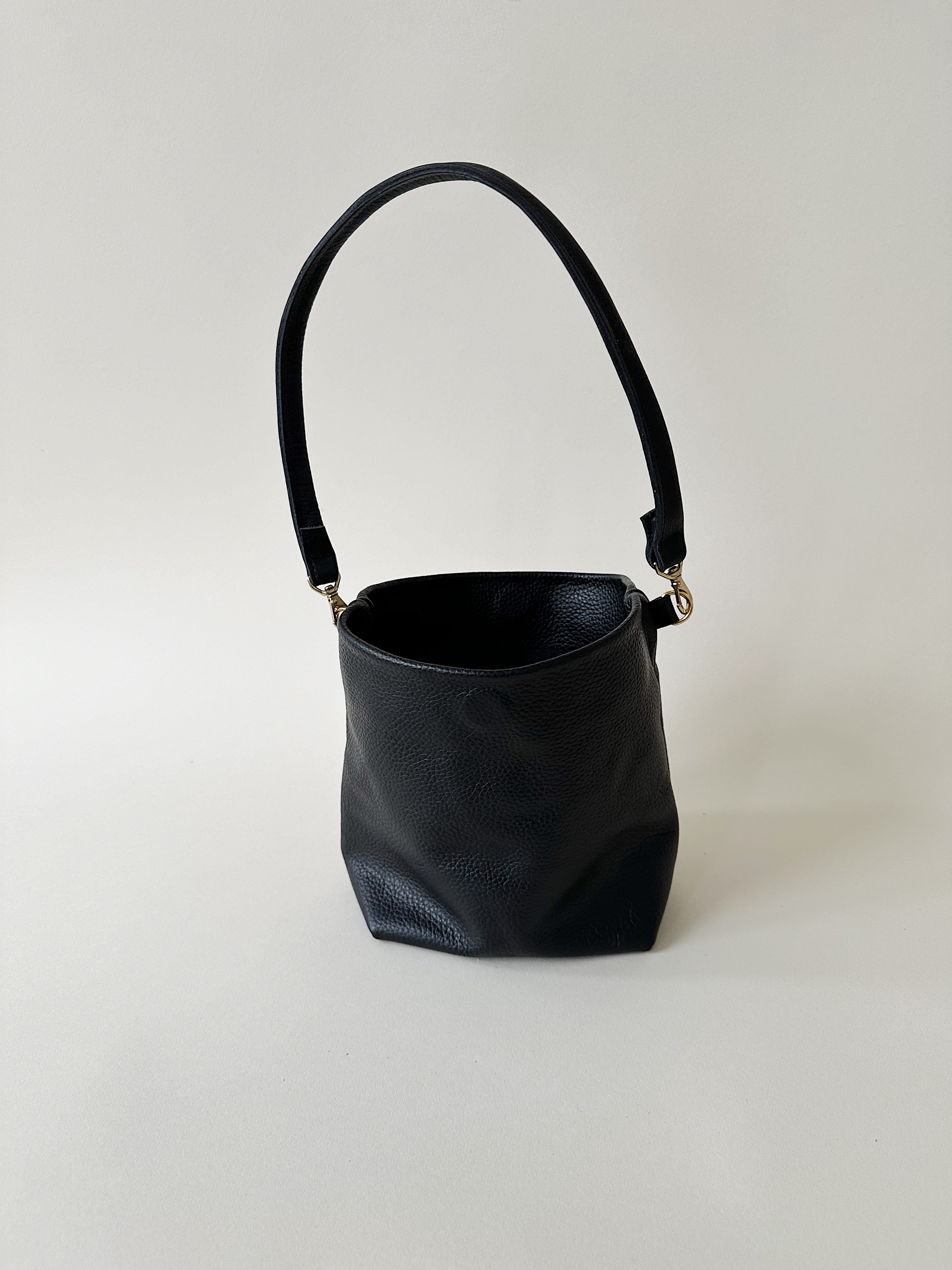 Black Party Bucket