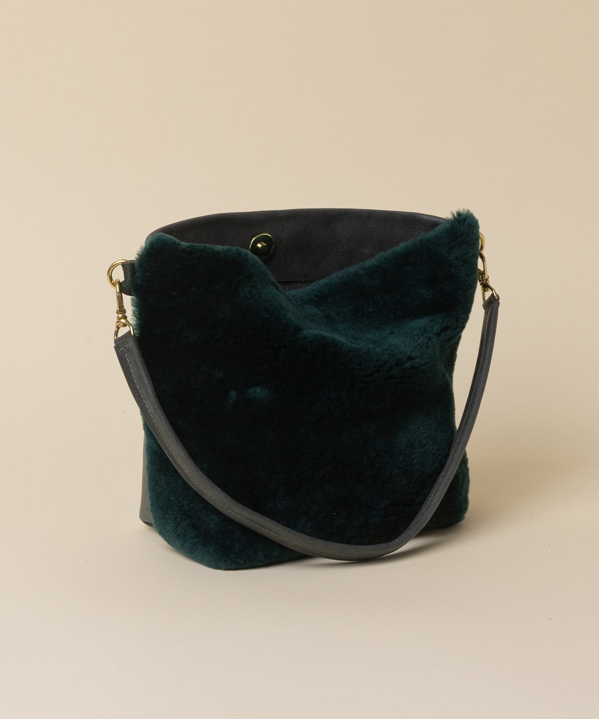 Pine Shearling Party Bucket