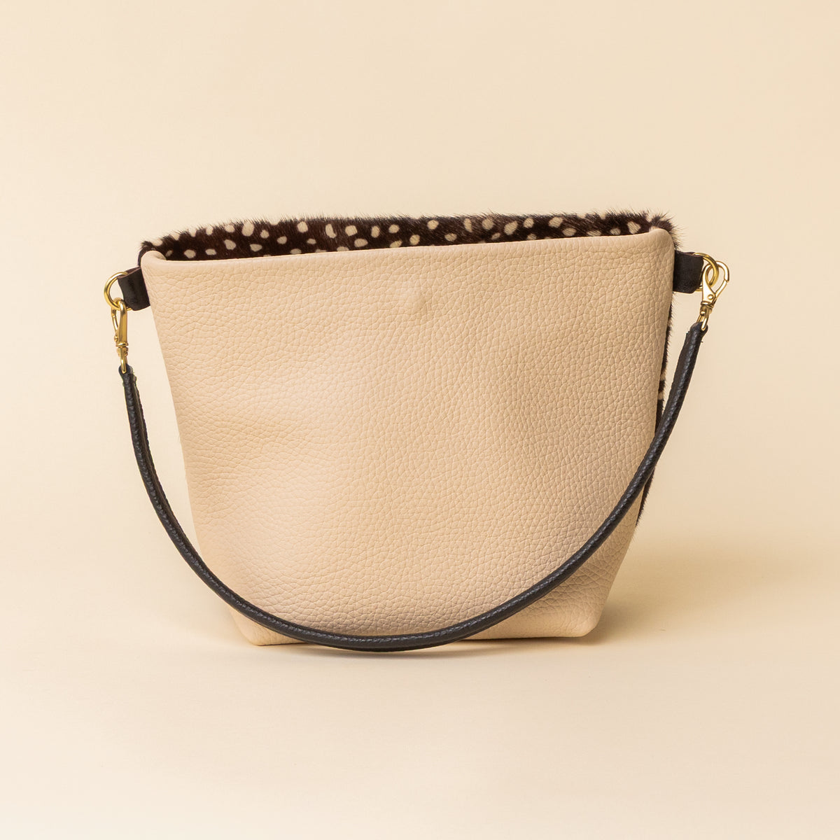 Brown Speckle/Ivory Pebble Grain Party Animal Bucket