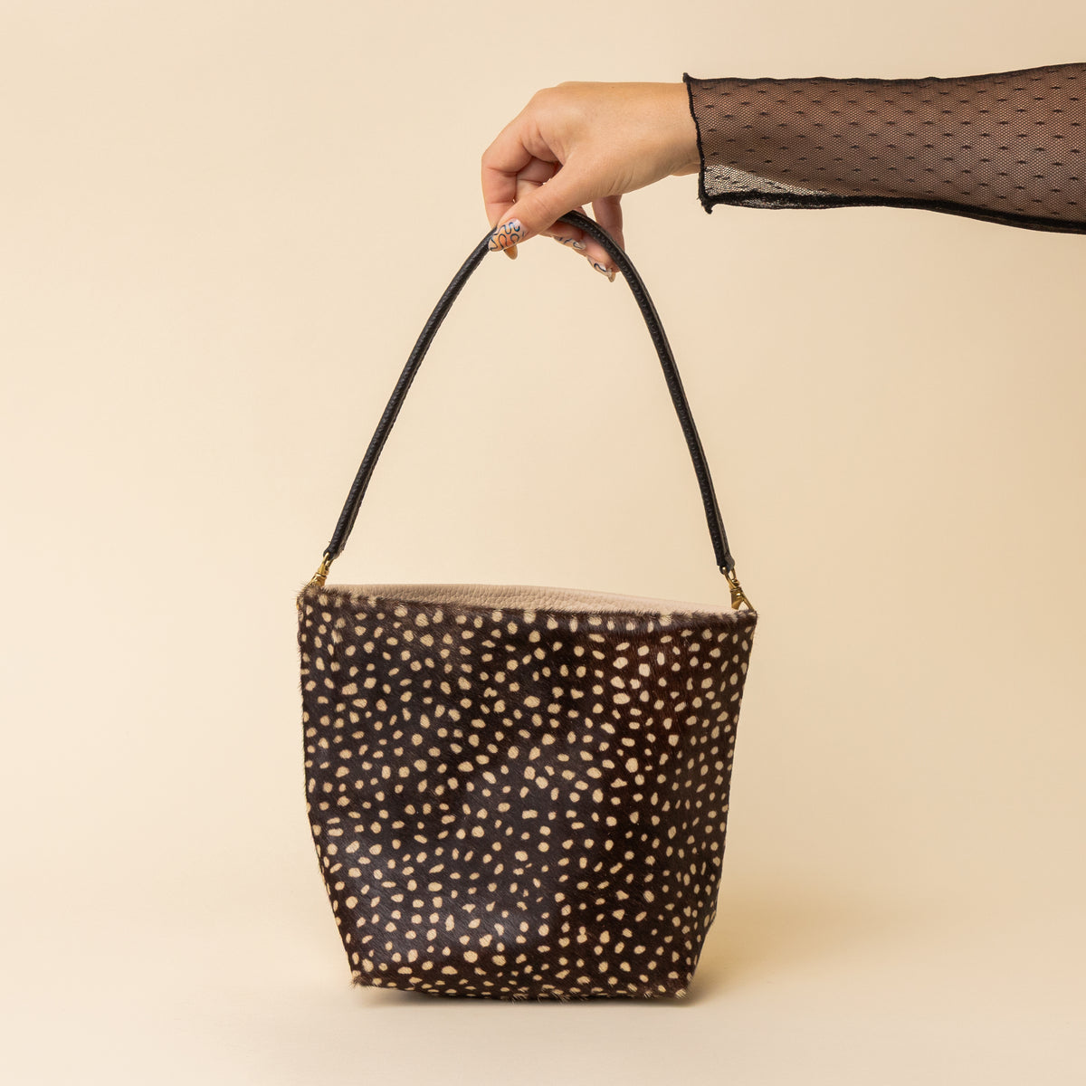Brown Speckle/Ivory Pebble Grain Party Animal Bucket