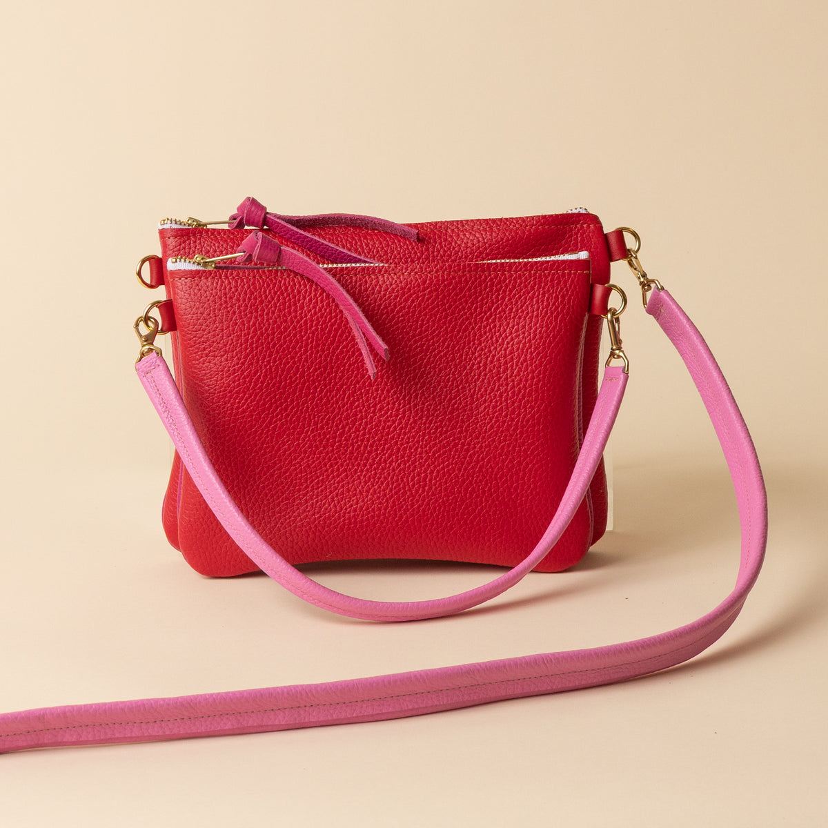 Dragonfruit Pebble Grain/Red Pebble Grain Crossbody