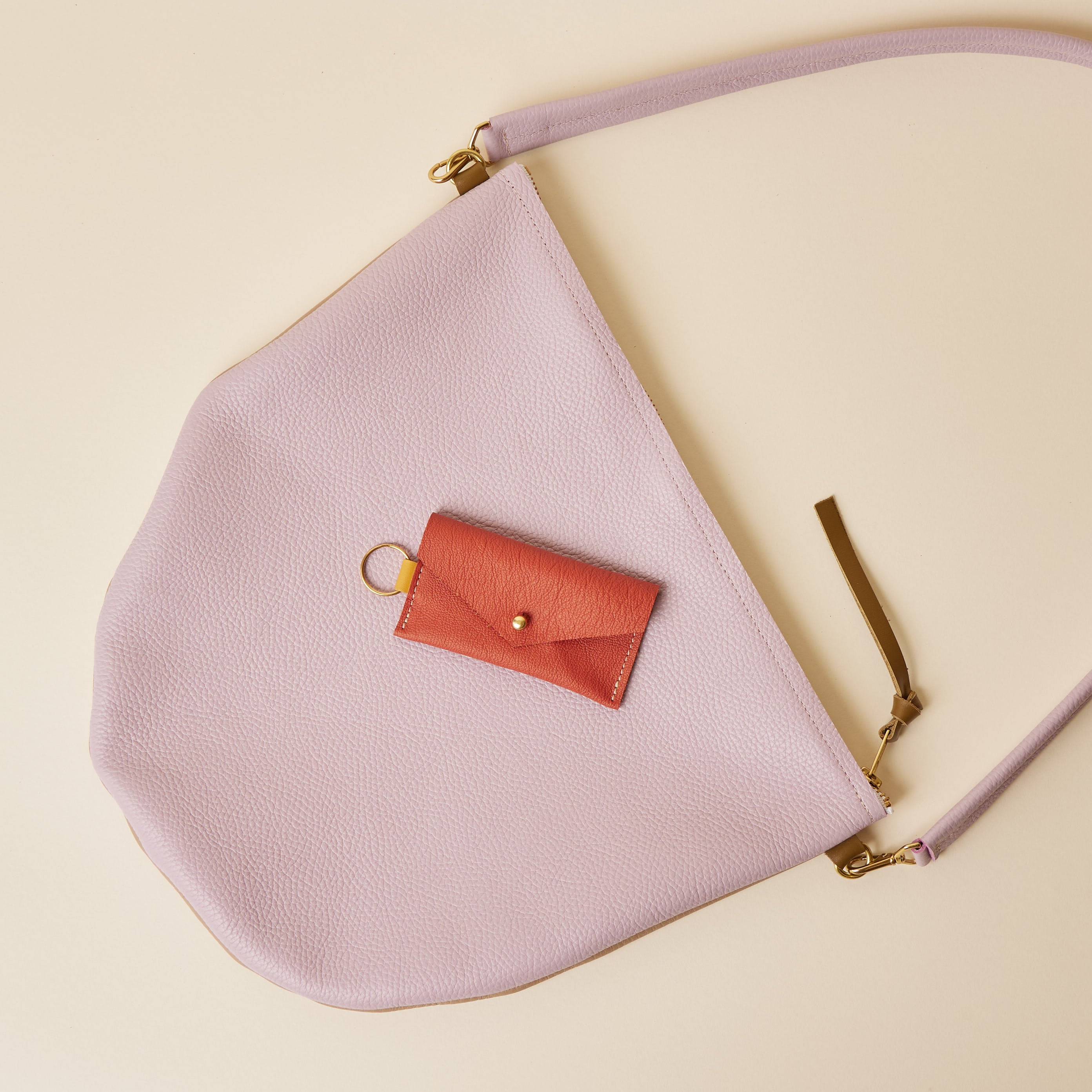 Lilac/Creamy Taupe Scoop Crossbody