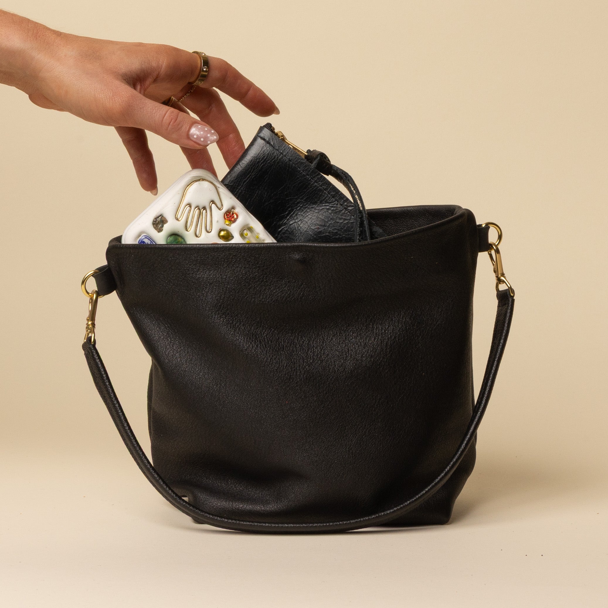 Black Party Bucket