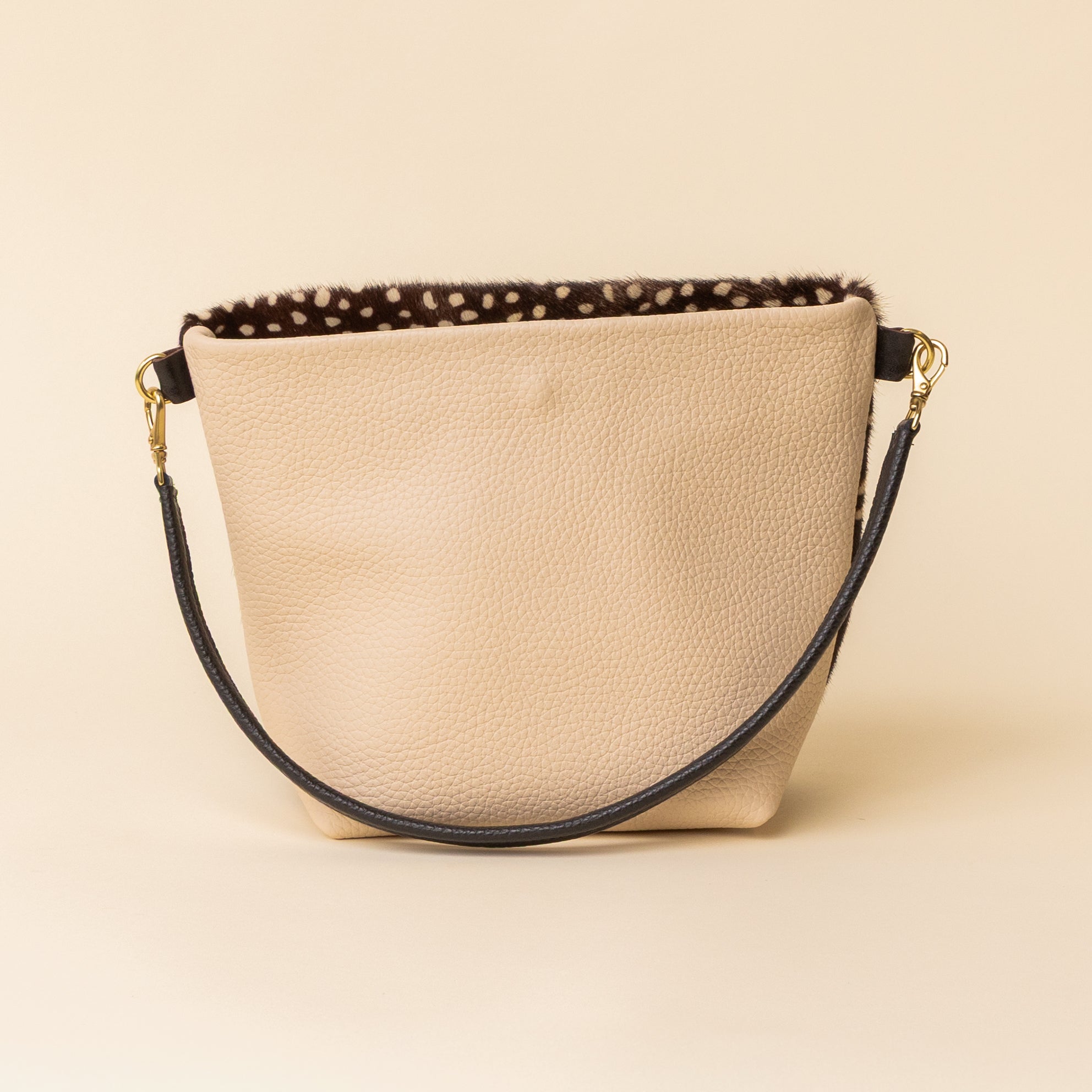 Brown Speckle/Ivory Pebble Grain Party Animal Bucket