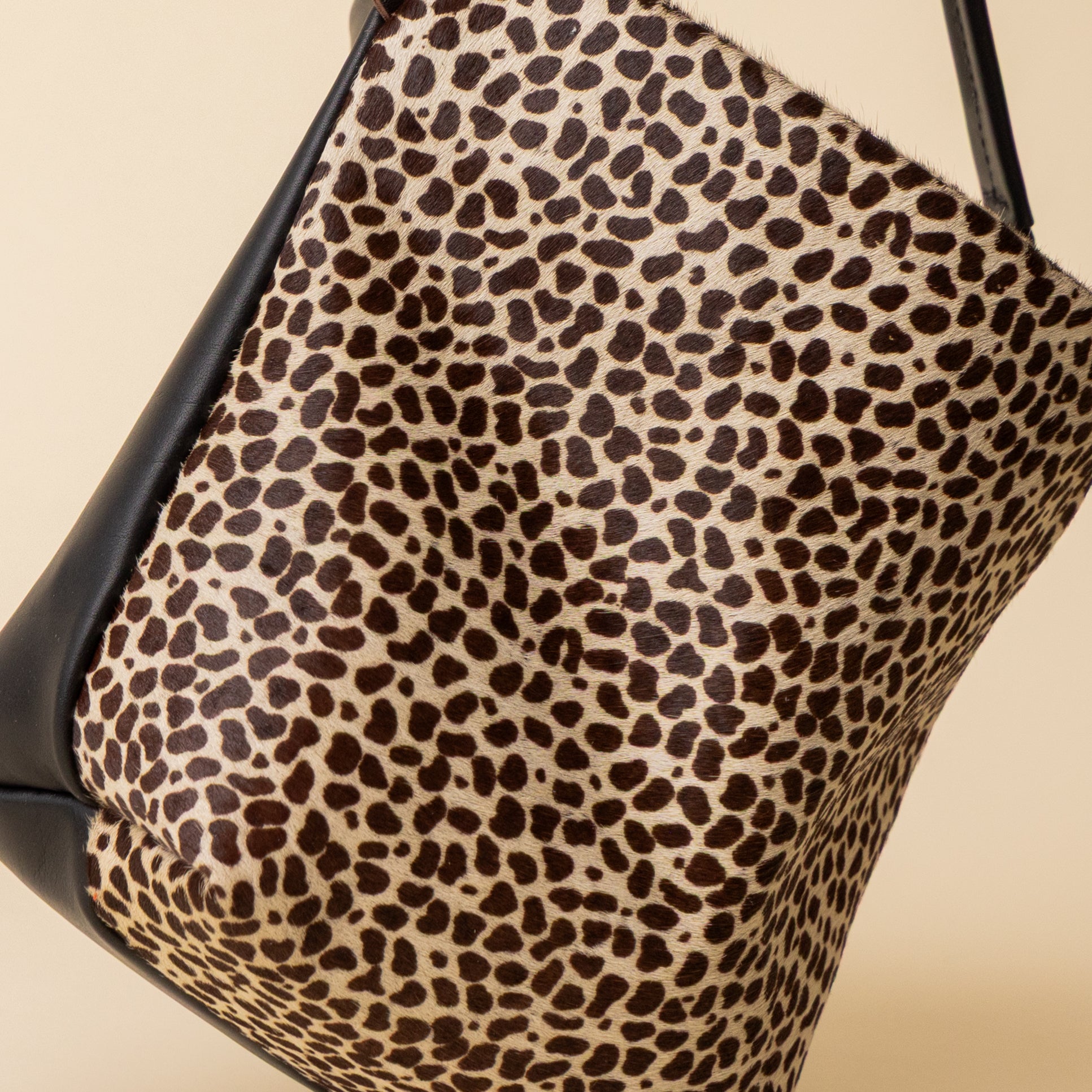 White Speckle/Black Party Animal Bucket