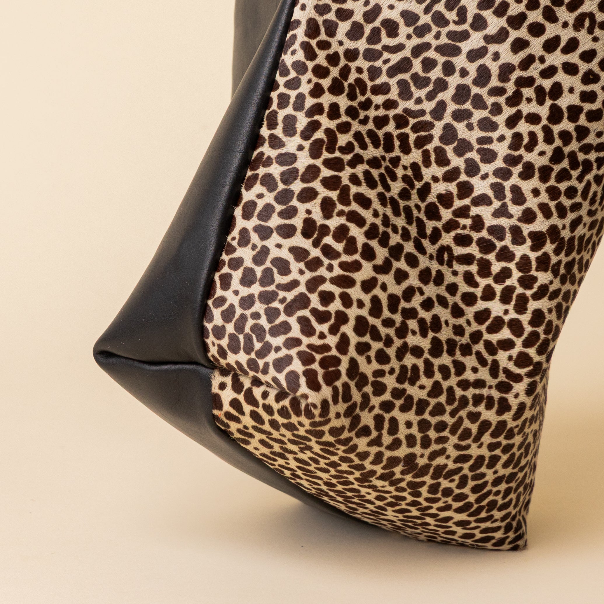 White Speckle/Black Party Animal Bucket