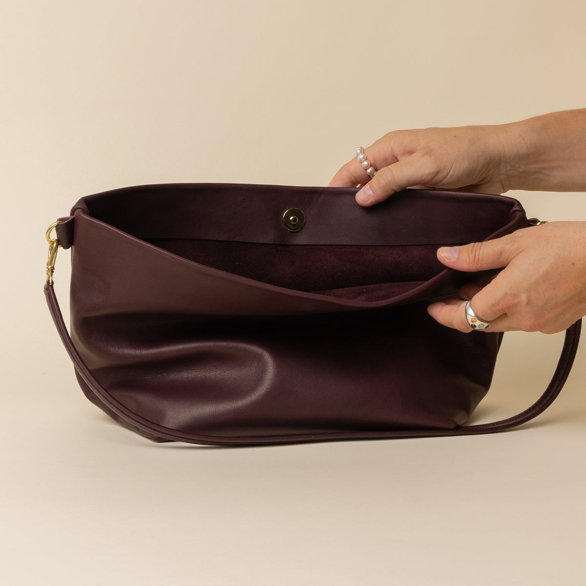Maroon Big Sister Bucket