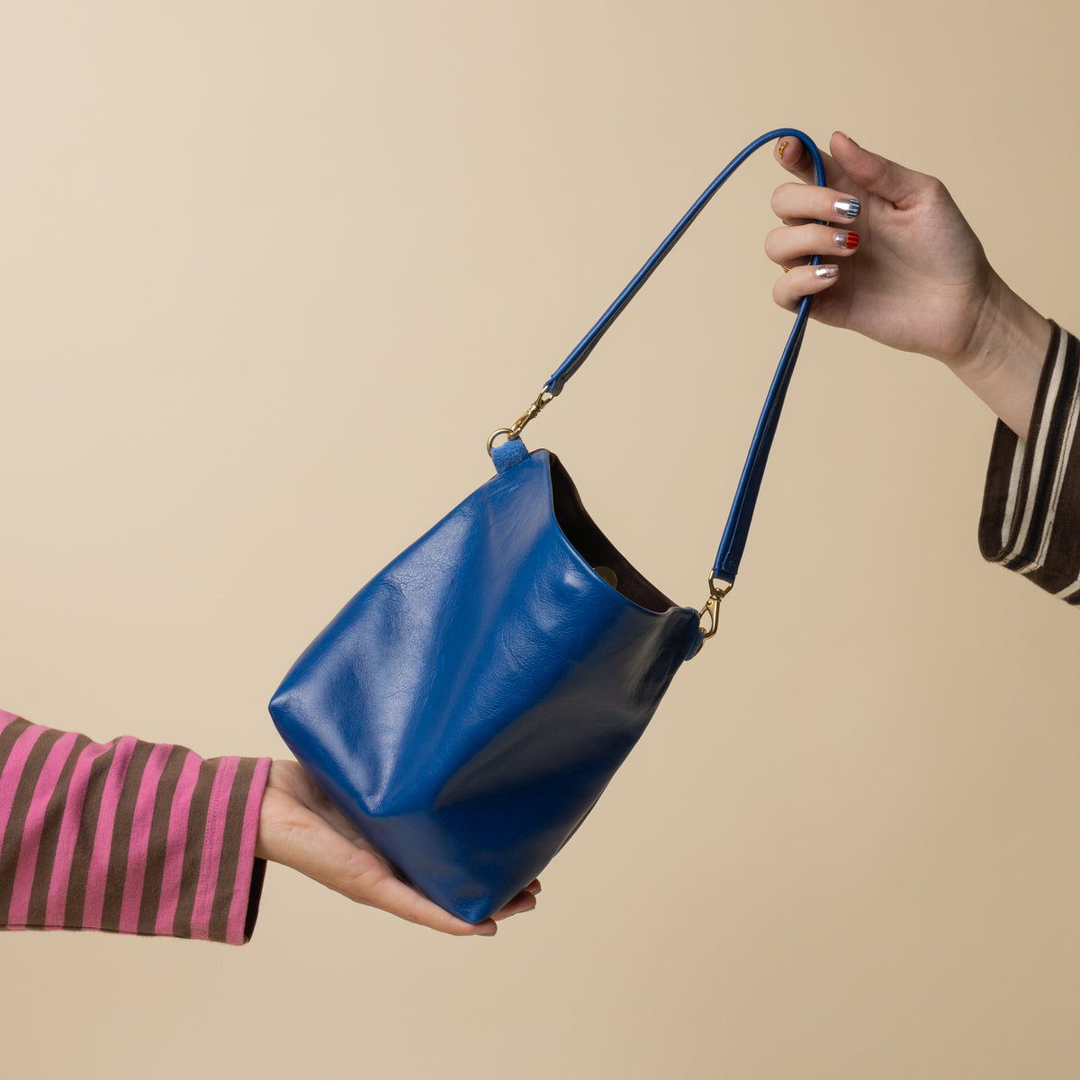 Maroon/Cerulean Party Bucket