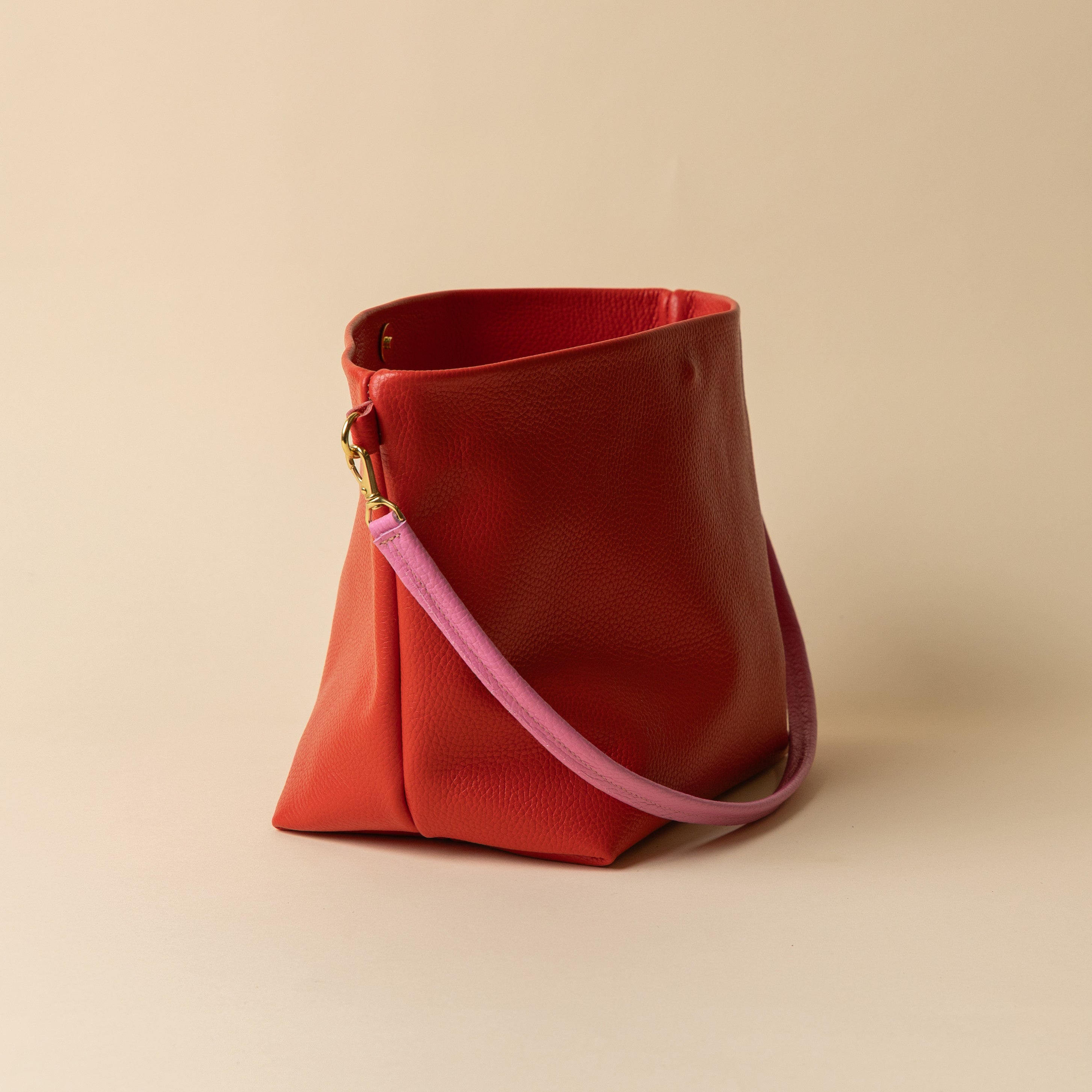 Red Big Sister Bucket