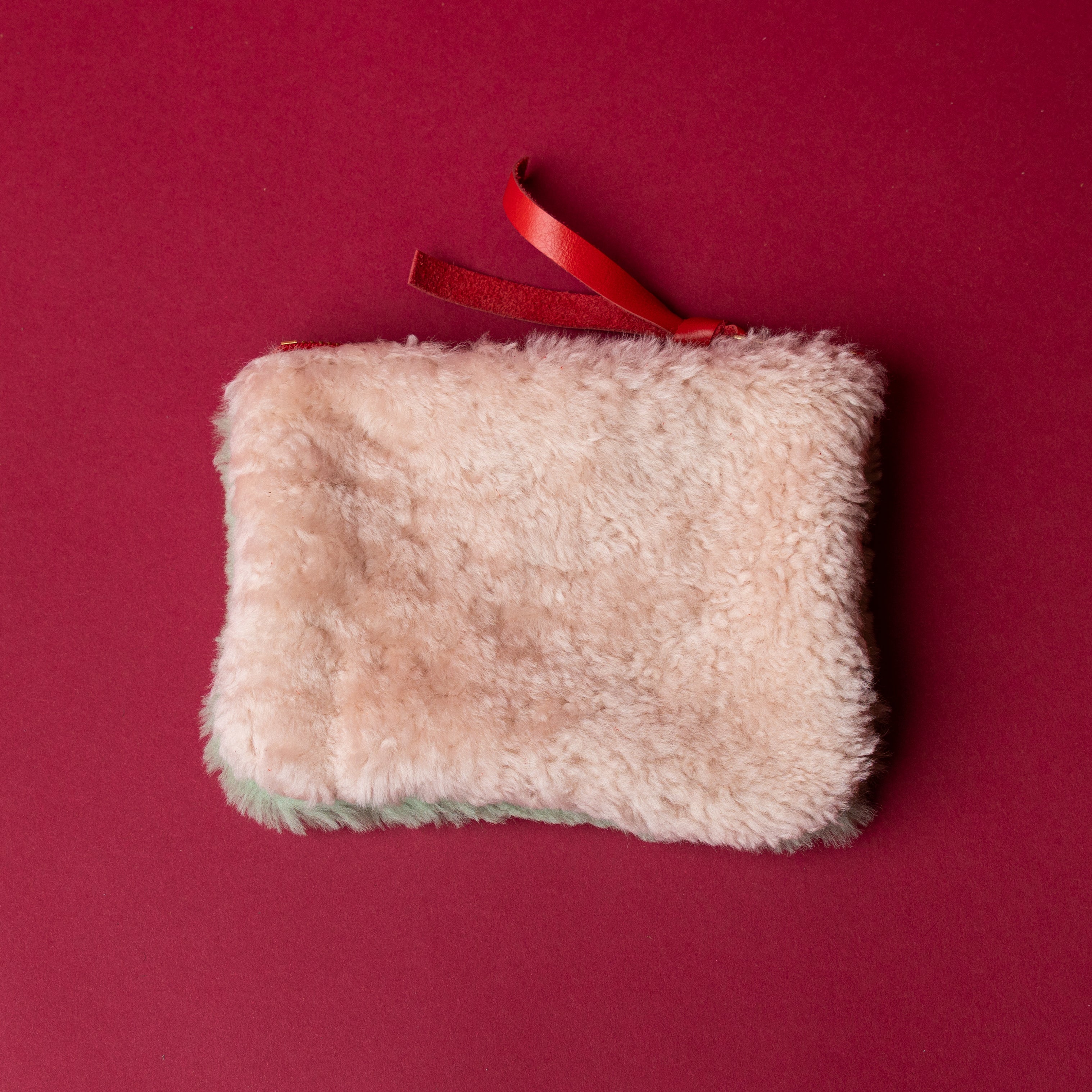 Ambrosia Lambswool Essential Pouch