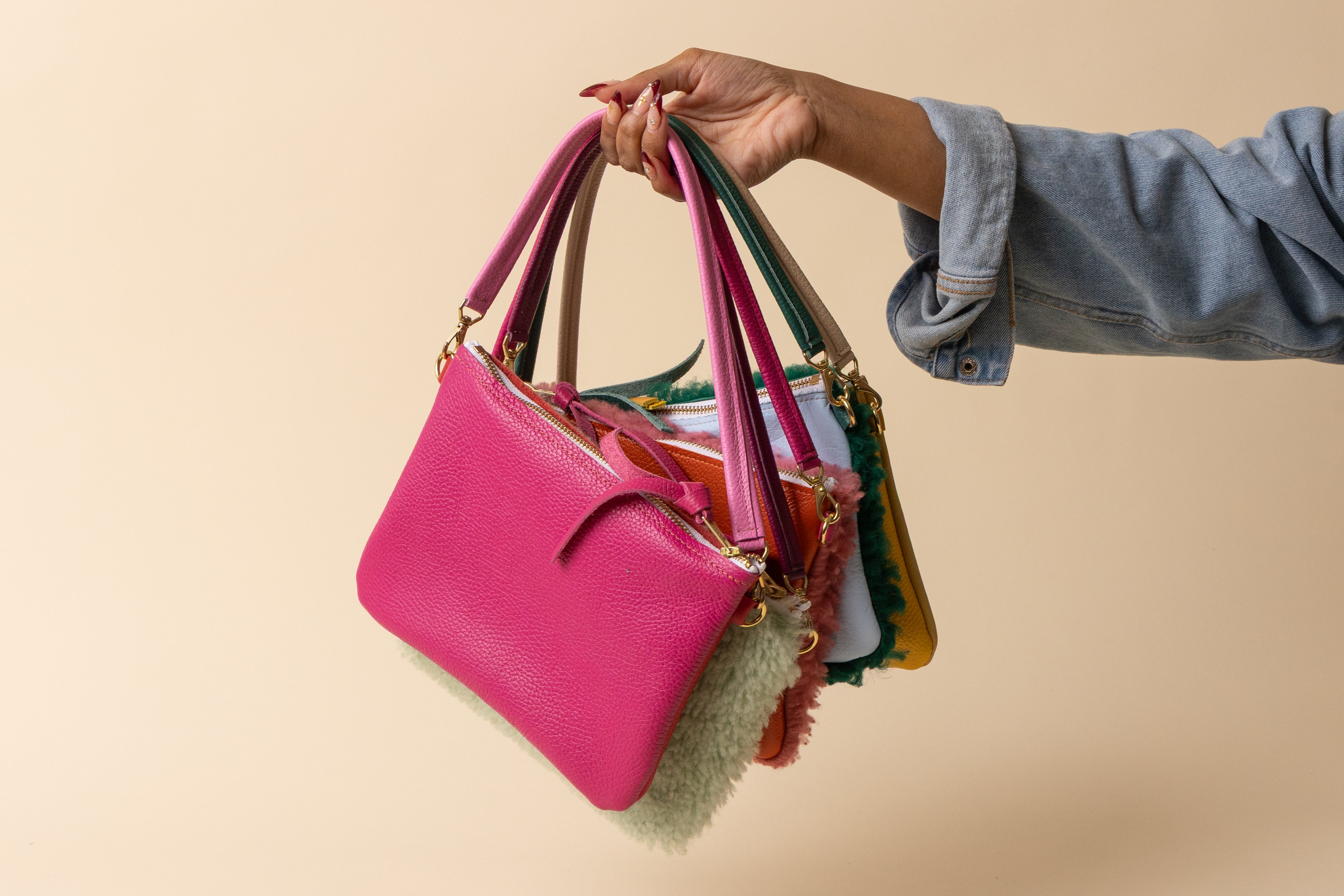 Dragonfruit Pebble Grain/Red Pebble Grain Crossbody
