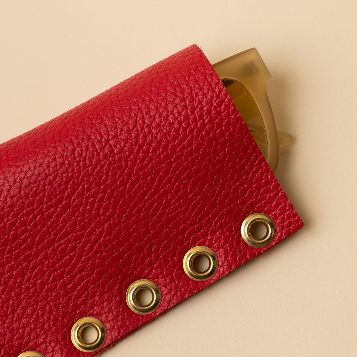 RED/GOLD SLEEVE