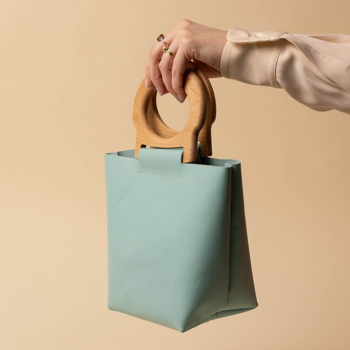 Robin's Egg/White Maple Mini Picnic Tote