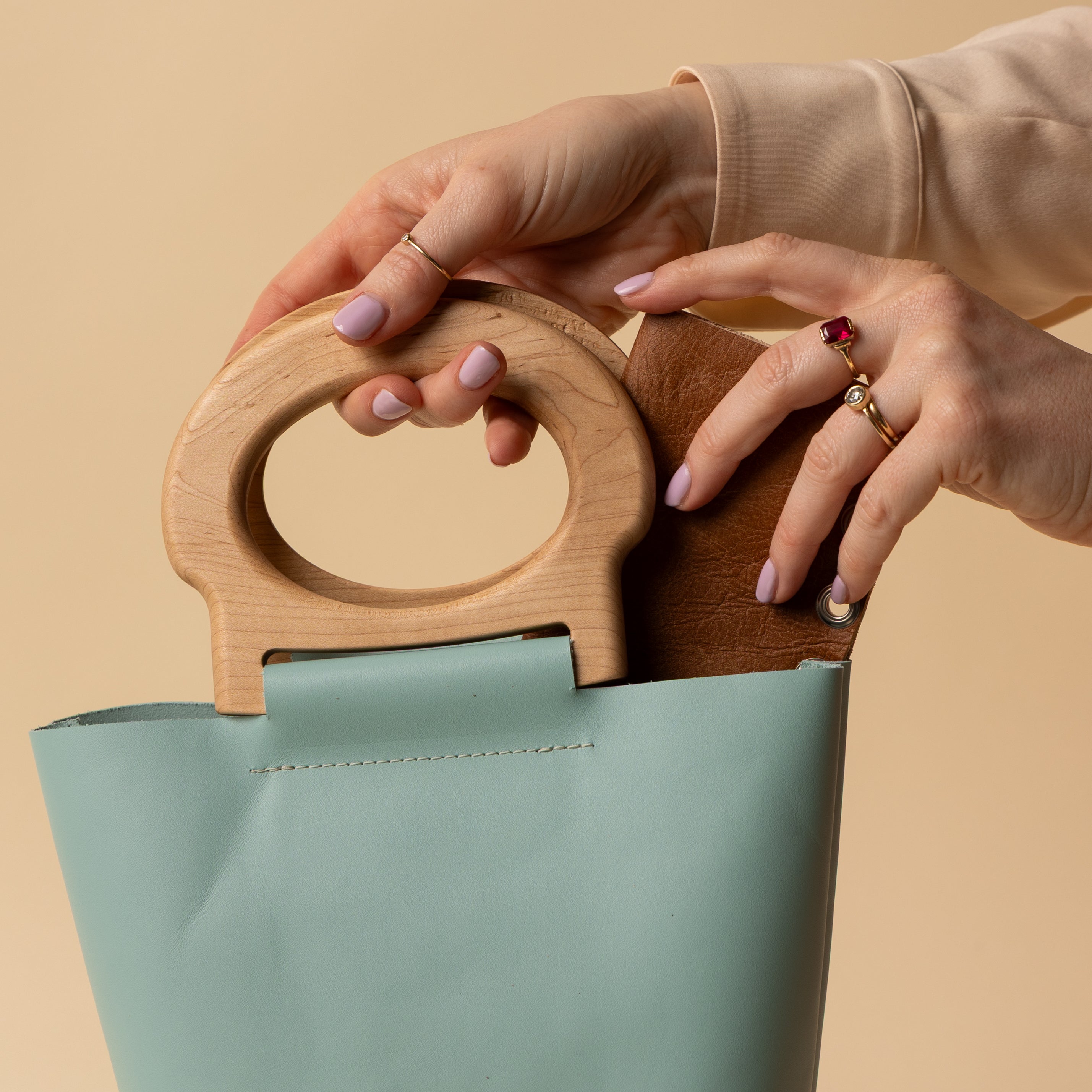 Robin's Egg/White Maple Mini Picnic Tote