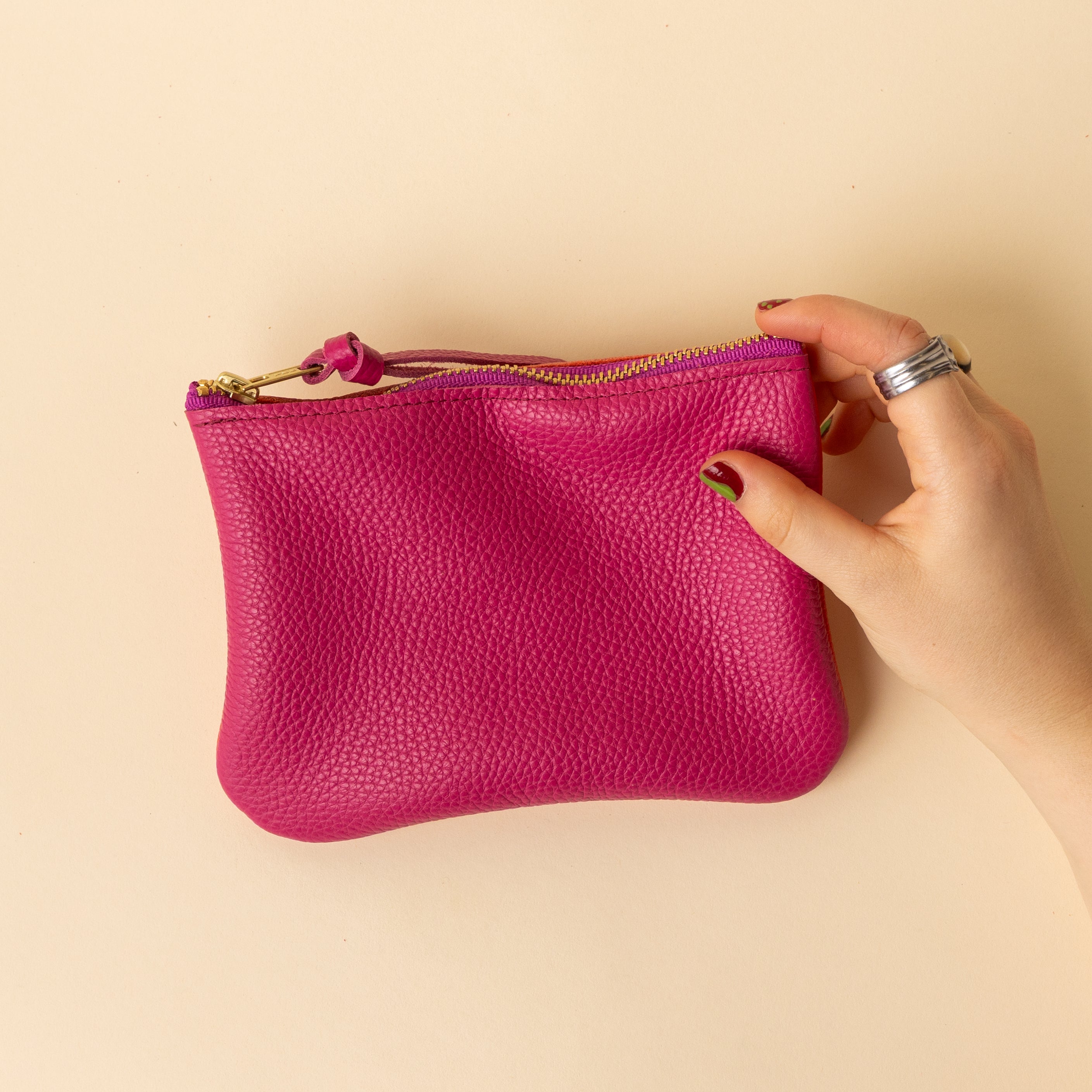 Dragonfruit/Rorange Essential Pouch