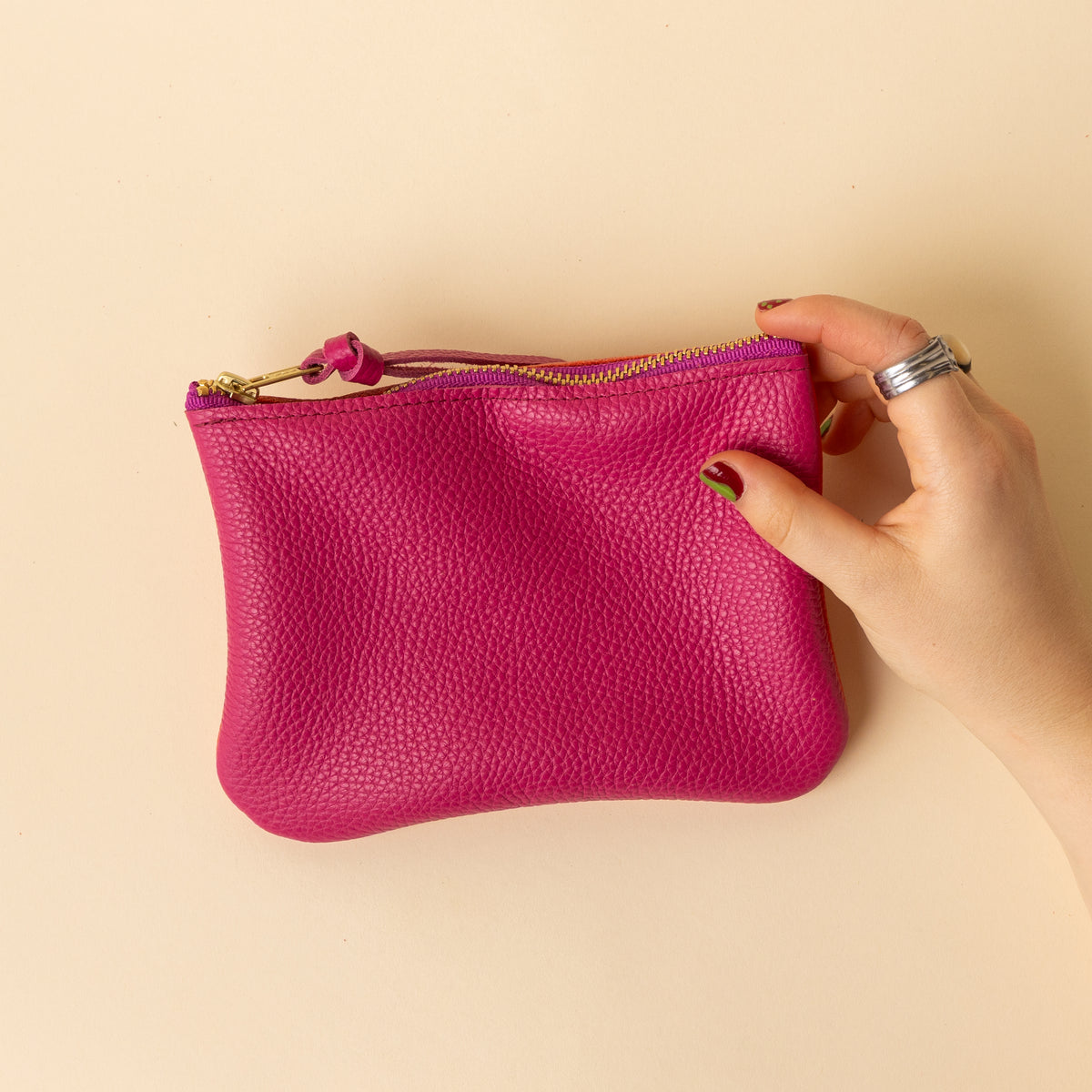 Dragonfruit/Rorange Essential Pouch