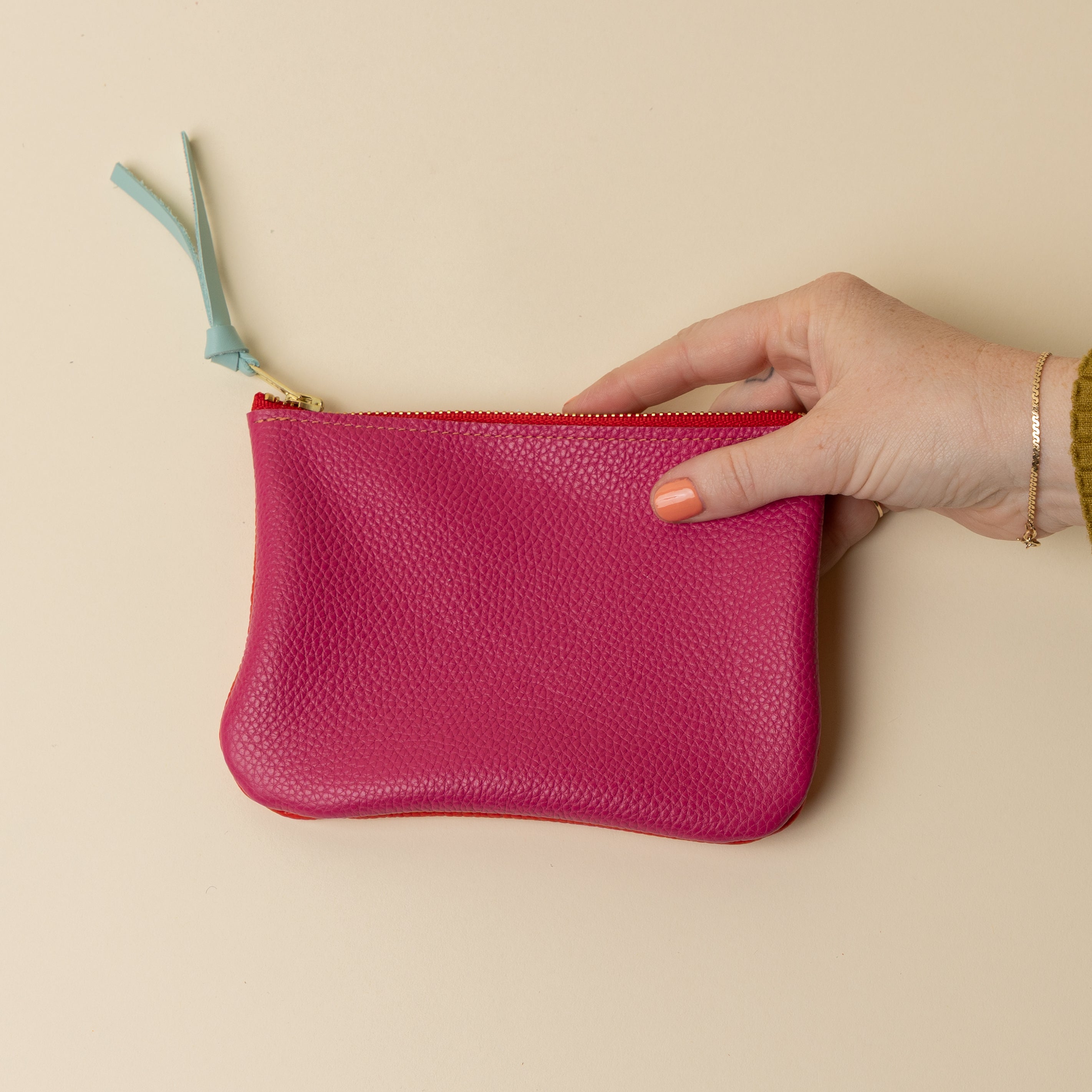 Dragonfruit/Red Essential Pouch