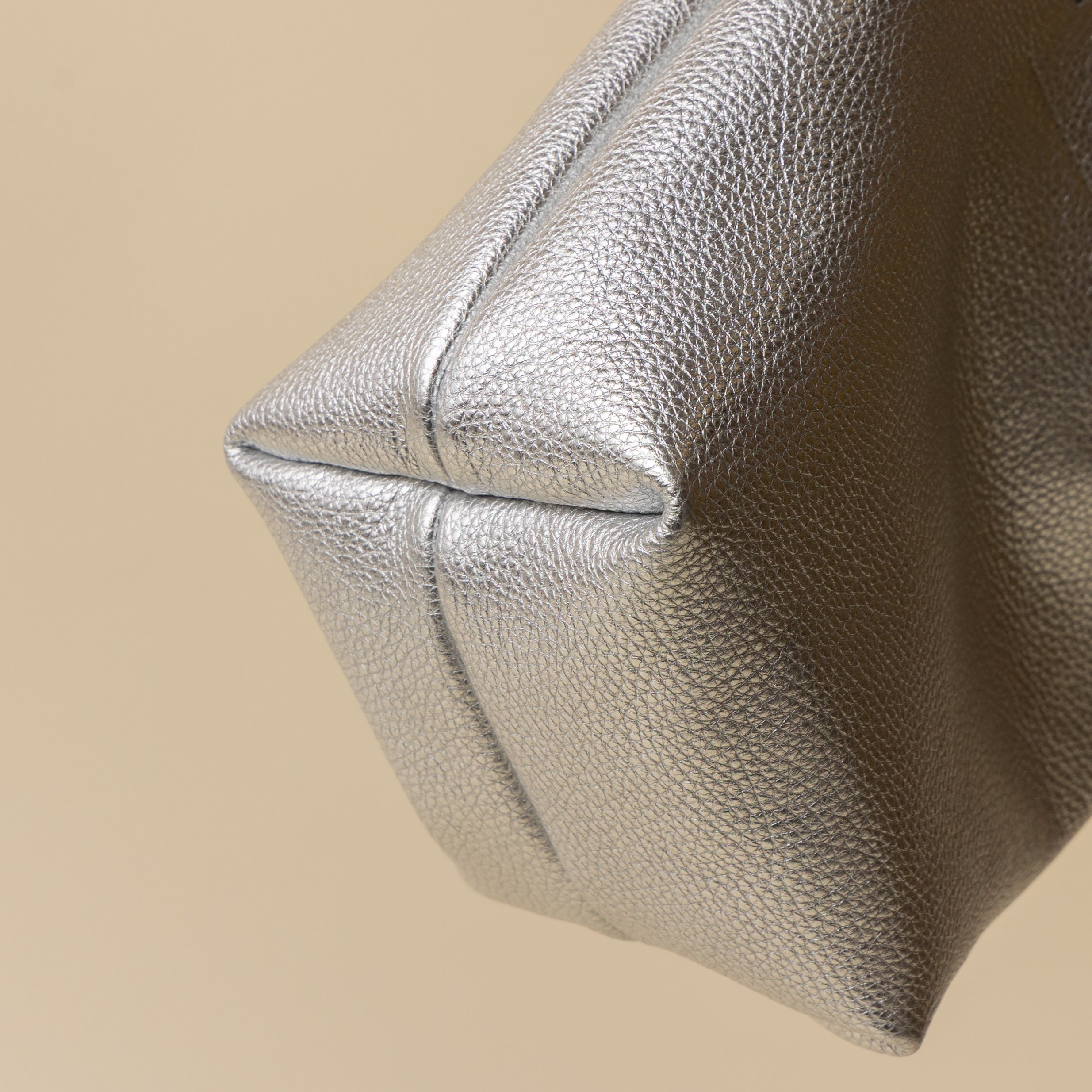 Metallic Silver/Walnut Mini Picnic Tote