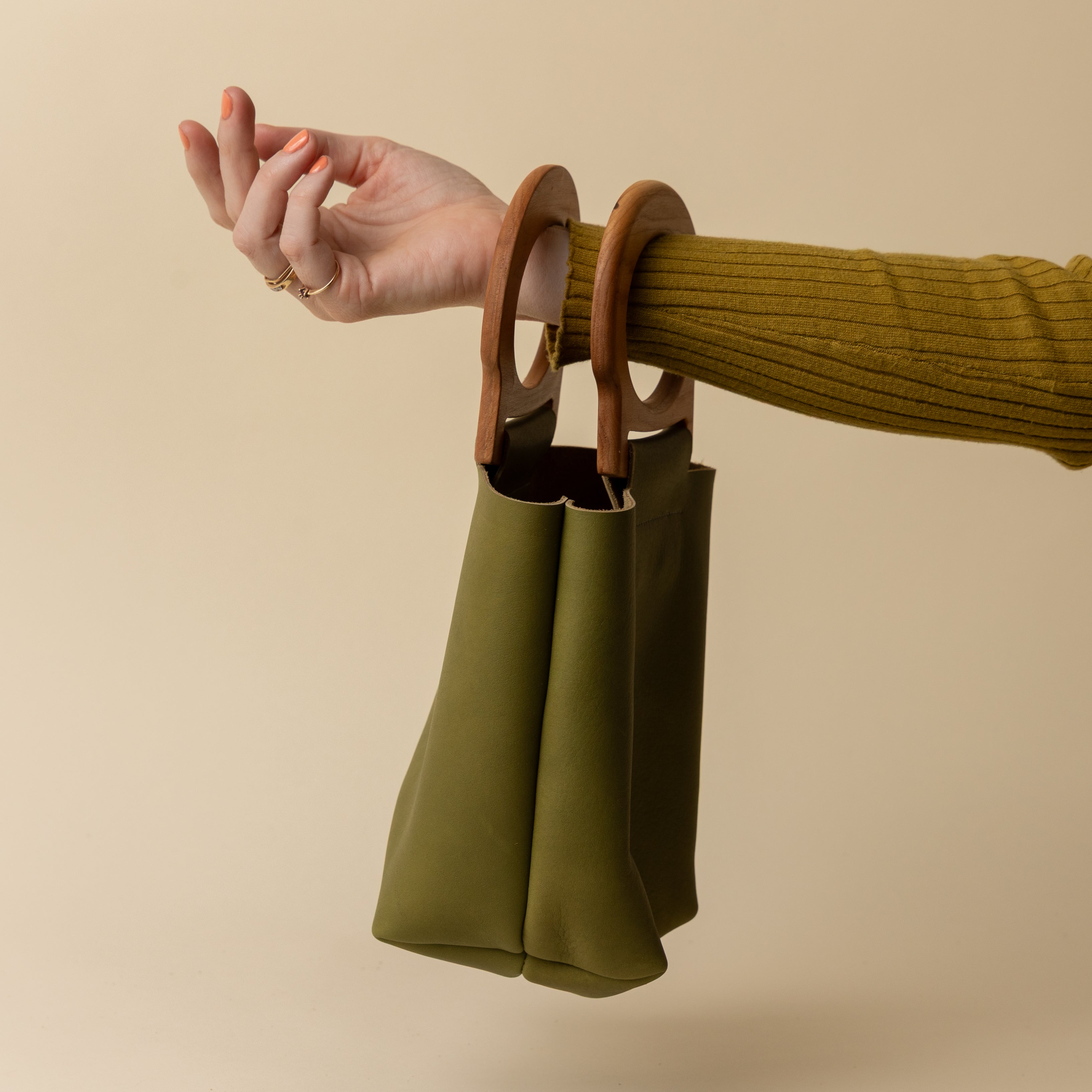 Tarragon/Cherry Mini Picnic Tote