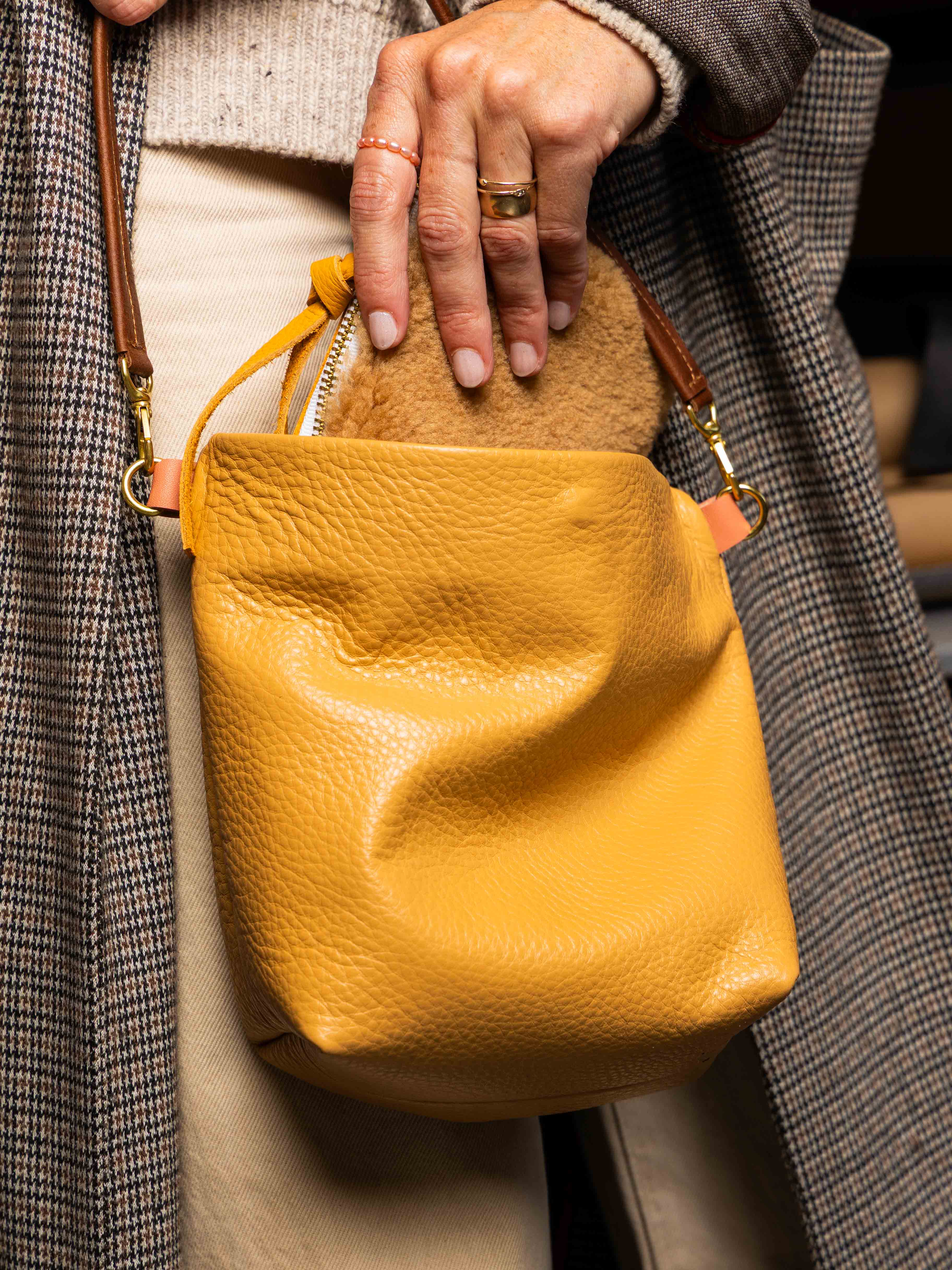 Bright Camel Party Bucket