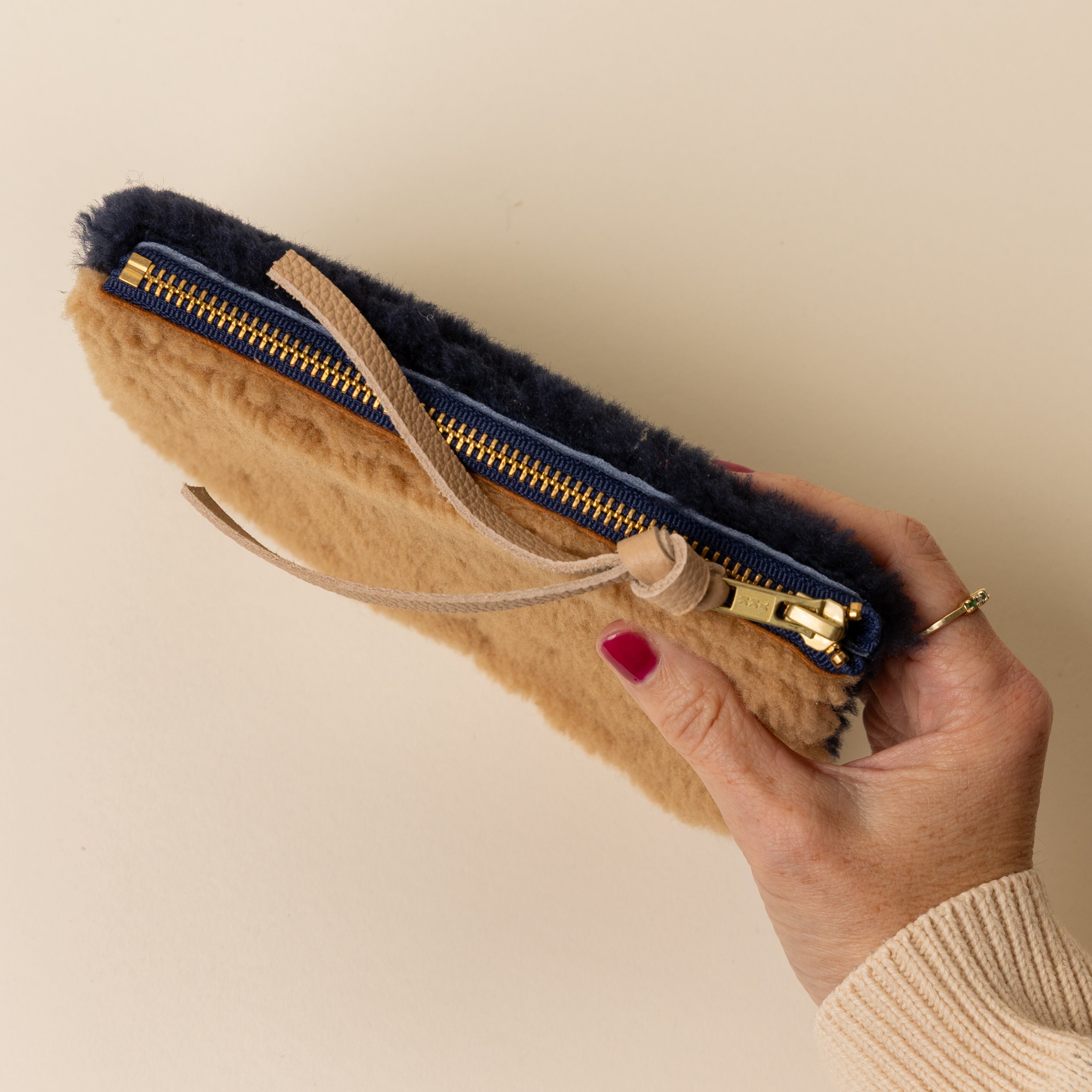 Navy/Camel Lambswool Essential Pouch