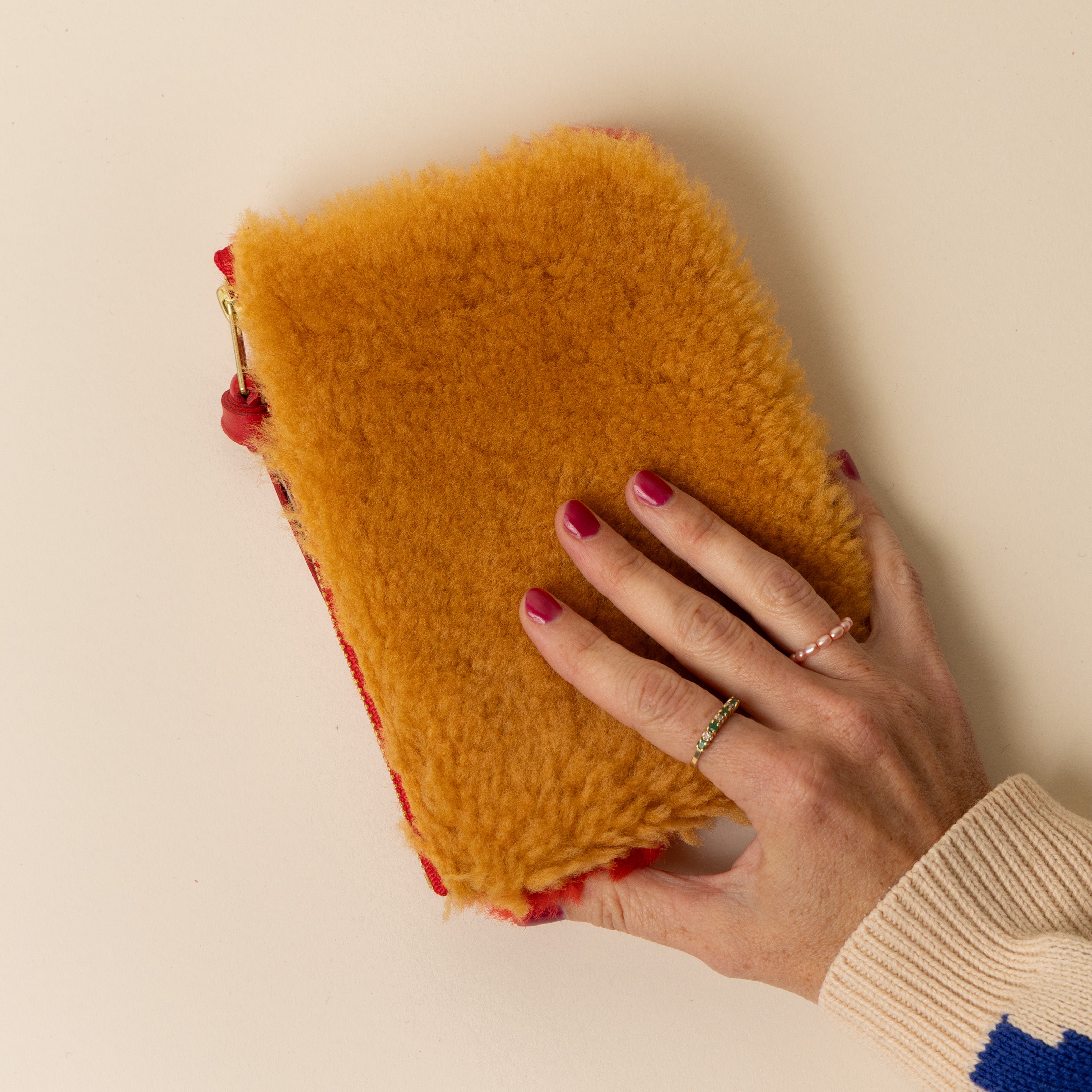 Rorange/Ginger Lambswool Essential Pouch