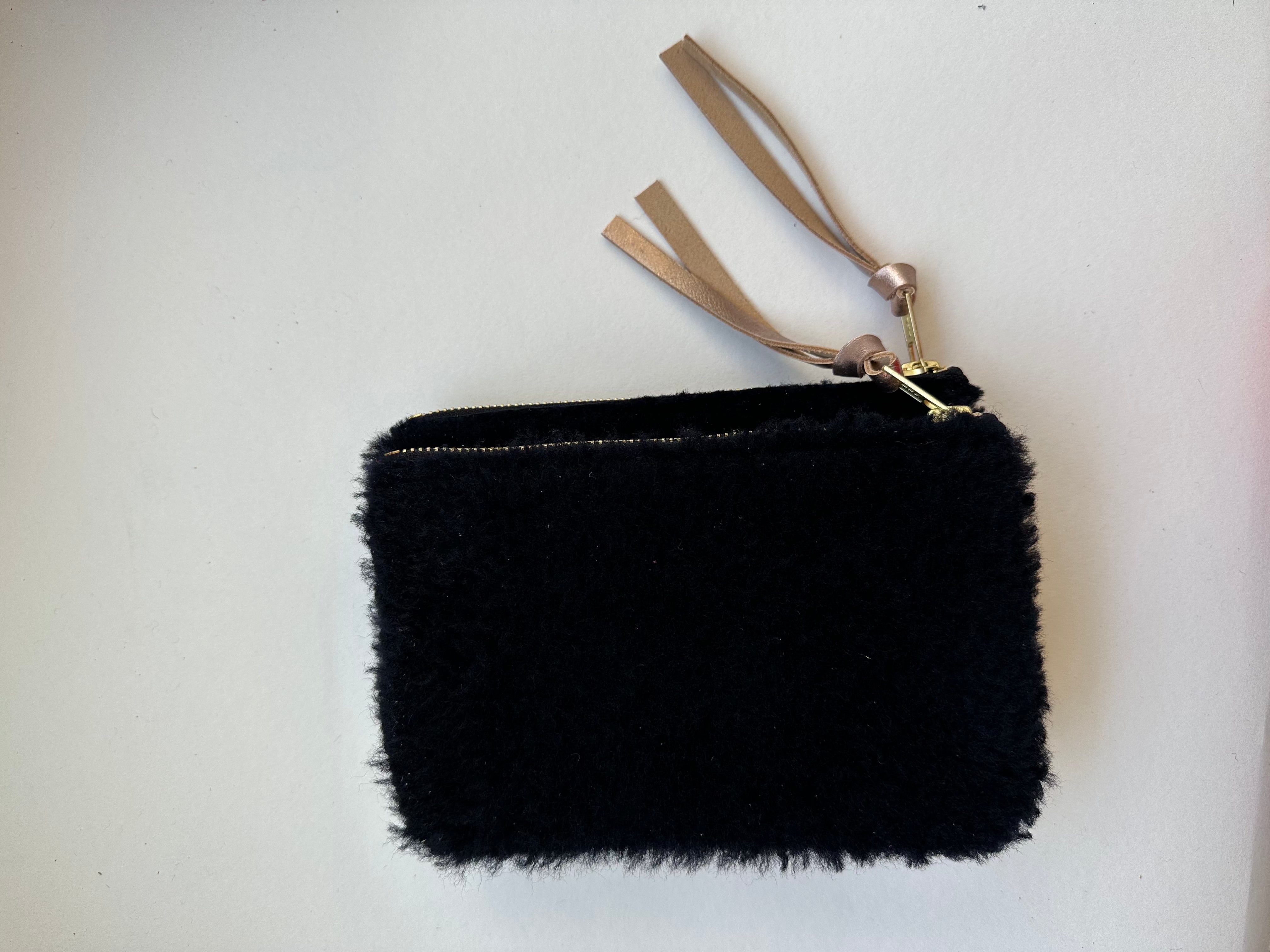 Deep Navy Lambswool Essential Pouch